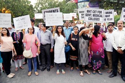 Medical entrance exam: Parents protest, but quietly