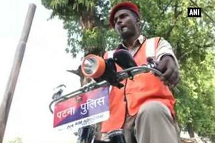 Patna police using bicycles to patrol small lanes