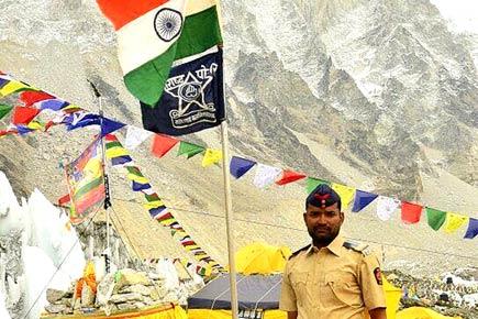 Aurangabad cop becomes first from Maharashtra to scale Mount Everest