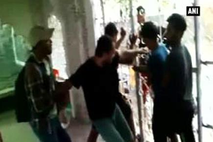 Rishikesh residents manhandle foreign couple