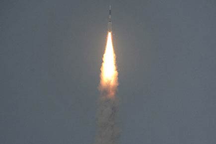 India successfully launches its own 'space shuttle' RLV-TD