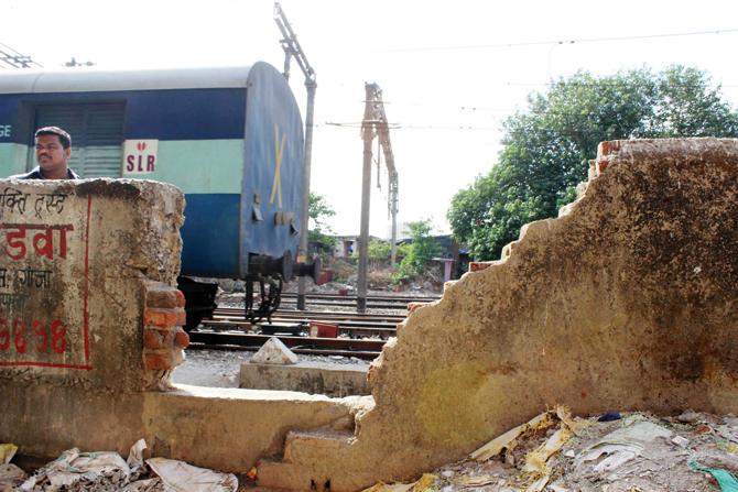 A broken wall that provided easy access to the tracks. Pics/Rajesh Gupta