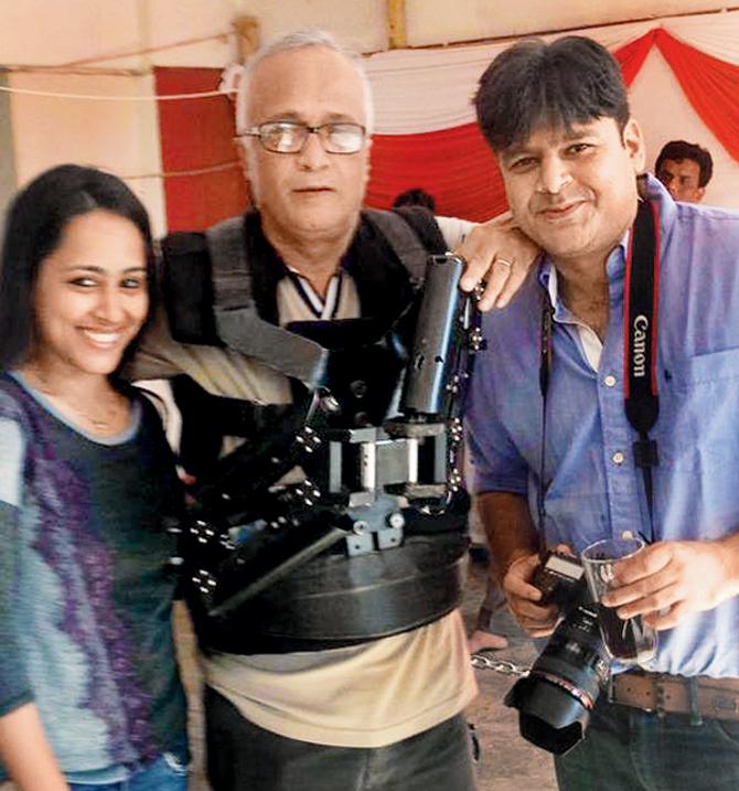 Deep Pal (centre) with the steadicam around his waist 
