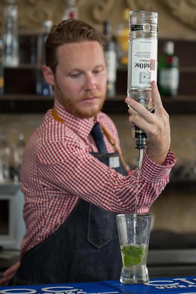 Jamie Walker, brand ambassador USL-Diageo Reserve, making a cocktail