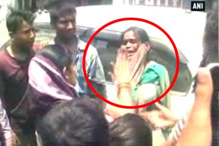 Bizarre video: Two women thrashed by relatives of eve teasers 