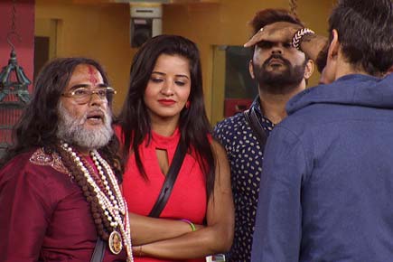 'Bigg Boss 10' Day 24: Swami Om back in the house, dances wildly