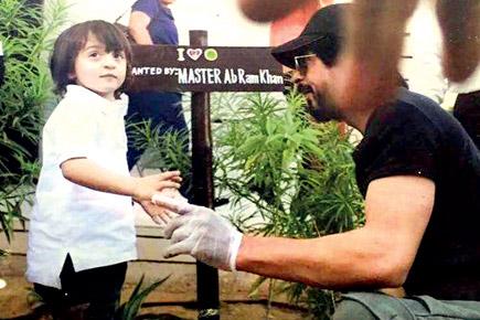 This adorable picture of SRK's son AbRam gone viral