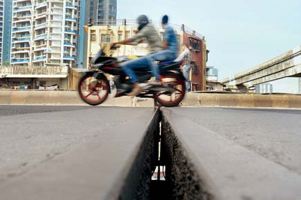 Wide crack on Lalbaug flyover sends Mumbai cops, locals into tizzy