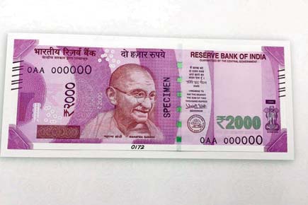 'Gandhi cut-out on new Rs 2,000 note is a poor Photoshop job'