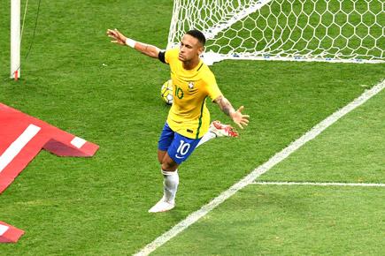 2018 World Cup qualifiers: Neymar scores 50th goal as Brazil crush Argentina 3-0