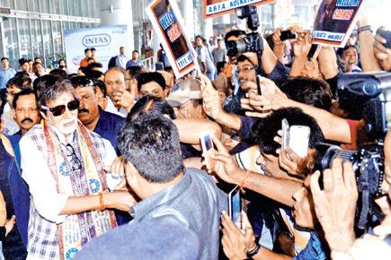 'Sarkar' Amitabh Bachchan gets a grand welcome in Kolkata