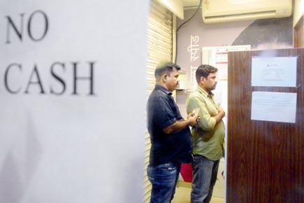 How Mumbaikars struggled outside ATMs on a bank holiday