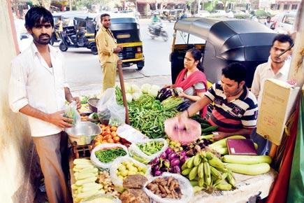 Cash crunch: Wholesale veggie prices fall in cities; retail rates largely unaffected