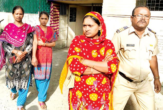 The accused have been identified as Azida Bibi (30), Tanuja Bibi (38) and Mashuda (36), all Nalasopara residents