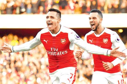 EPL: Sanchez scores brace as Arsenal win to close in on Chelsea