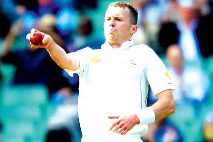 Australian pacer Peter Siddle is back for first Test against South Africa