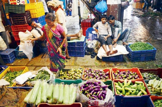 The APMC markets sold perishable goods yesterday with the old currency. File pic