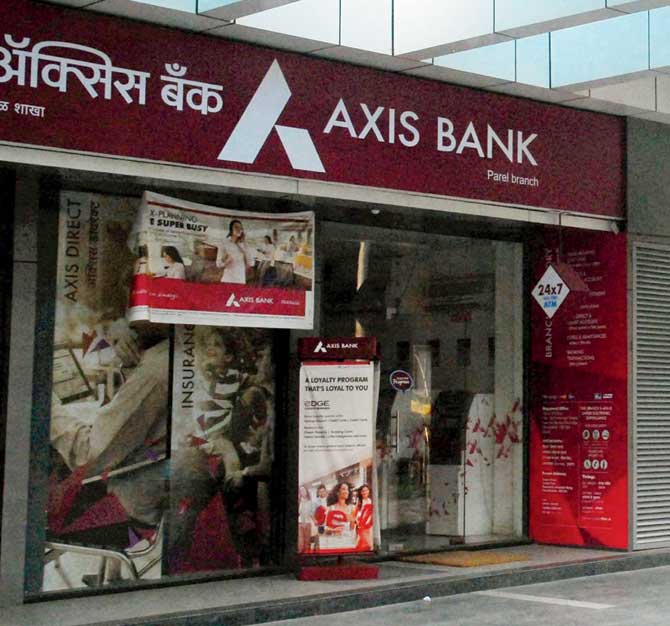 Axis Bank branches near the police commissioner’s office and near the Local Arms Division in Naigaon will have extra time for the policemen. Representation pic