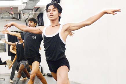 Web film celebrates the journey of two young, male Navi Mumbai ballet dancers