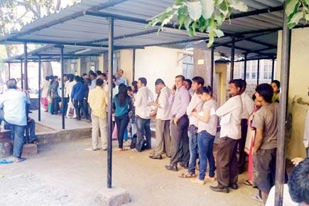 Mumbai: At KEM, defunct notes worth Rs 15 lakh were exchanged on first day