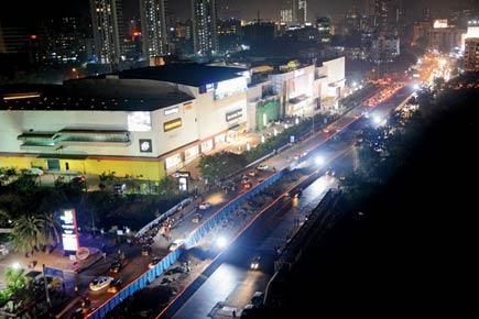 Mumbai: Dark Link Road stretch now 'flooded' with lights