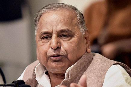 Rs 500 and Rs 1000 notes banned with polls in mind: Mulayam Singh Yadav