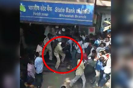 Watch Video: Police 'lathi-charge' crowd at bank in Bhiwandi
