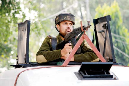 2 soldiers killed, 3 injured as Pakistan violates ceasefire again