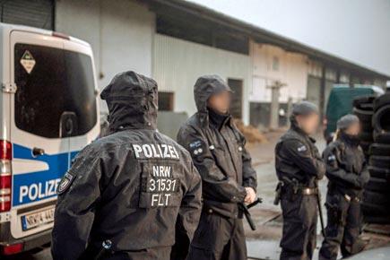 German police raid 10 states against Islamist group