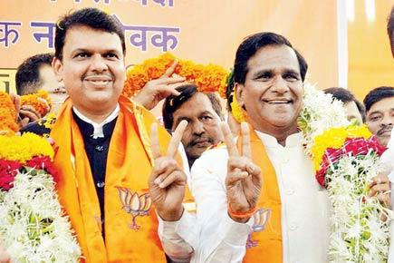 Triumphant BJP says it is ready for alliance but Shiv Sena is delaying