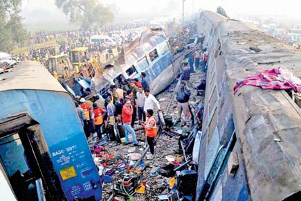 120 killed as 14 coaches of Indore-Patna Express derail