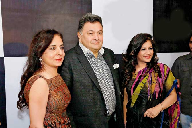 (Left to right) Artist Sangeeta Babani, actor Rishi Kapoor and BJP leader Shazia Ilmi at the unveiling