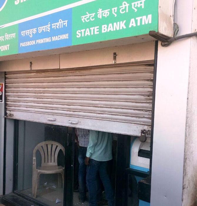 Angry mob thrash man for breaking queue, vandalise ATM in Pune