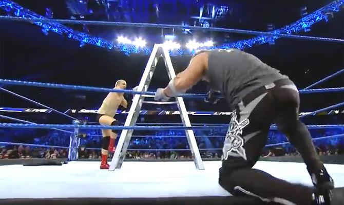 James Ellsworth vs AJ Styles in a Ladder match