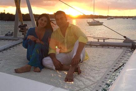 Photos: Sunny Leone is chilling with Arbaaz Khan in Mauritius