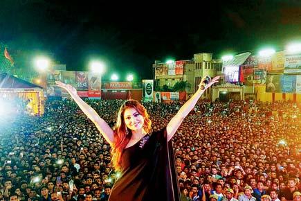 Urvashi Rautela enthrals fans at a Navratri event in Surat