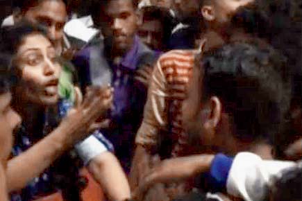 Woman thrashes assaulter at Kurla station, hauls him to cops