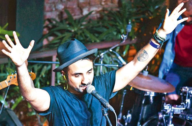 File picture of Vir Das at a gig