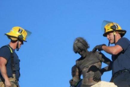 Man trapped in chimney for 4 hours after locking himself out