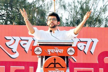 Shiv Sena and BJP fight dirty over corruption