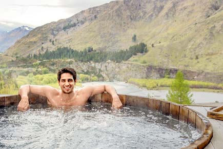 Sidharth Malhotra off to a quick getaway in New Zealand