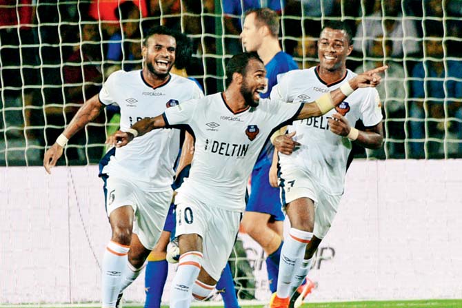 FC Goa’s Richarlyson Felisbino (centre) celebrates a goal with teammates during the Indian Super  League-3 tie at the Mumbai Football Arena in Andheri yesterday. PIC/SURESH KARKERA