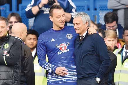 EPL: Mourinho taunted as Chelsea hammer Manchester United 4-0