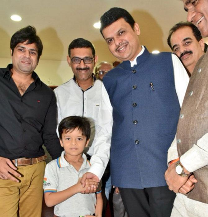 Devendra Fadnavis meets 5-year-old genius kid Jinansh Dedhia