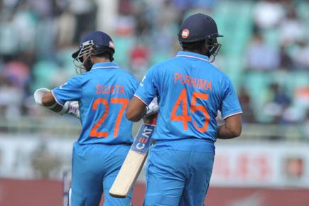 5th ODI: India cricketers wear mothers' names on their jerseys