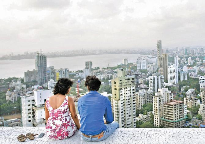 A still from the film Tu Hai Mera Sunday (You are my Sunday)