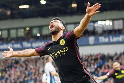 Man City thump West Brom but Man Utd, Leicester held 