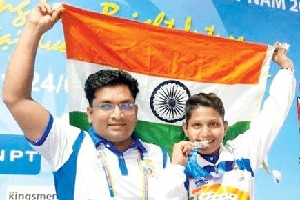 Deepa wins silver at Asian Beach Games