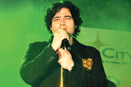 Pakistani singer Shafqat Amanat Ali: You support your Army, I'll support mine