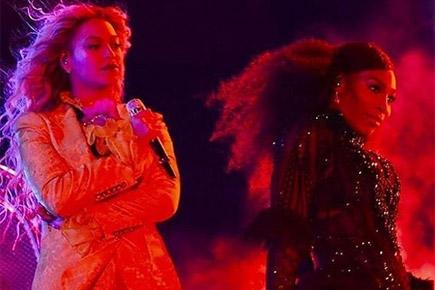 Serena Williams shakes a leg with Beyonce on stage for World Tour